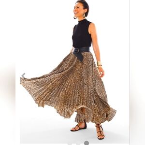 Chico's Petite Pleated Leopard Print Maxi Skirt NWOT Size 1/ PETITE (Size 8)